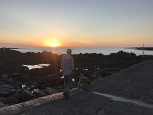Sur le quai de Locquémeau
